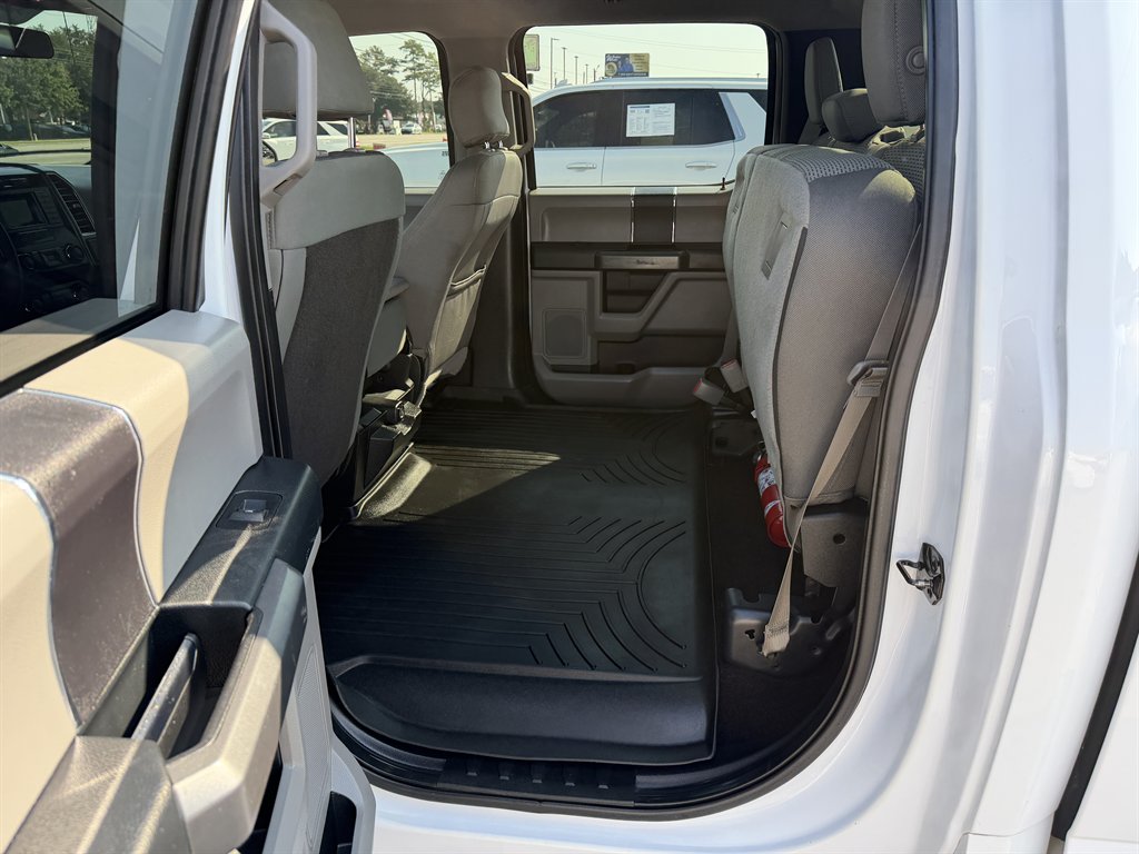 2016 Ford F-150 - $21,995