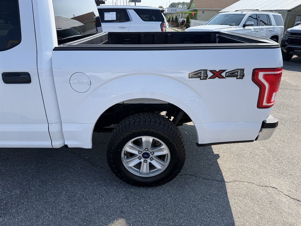 2016 Ford F-150 - $21,995