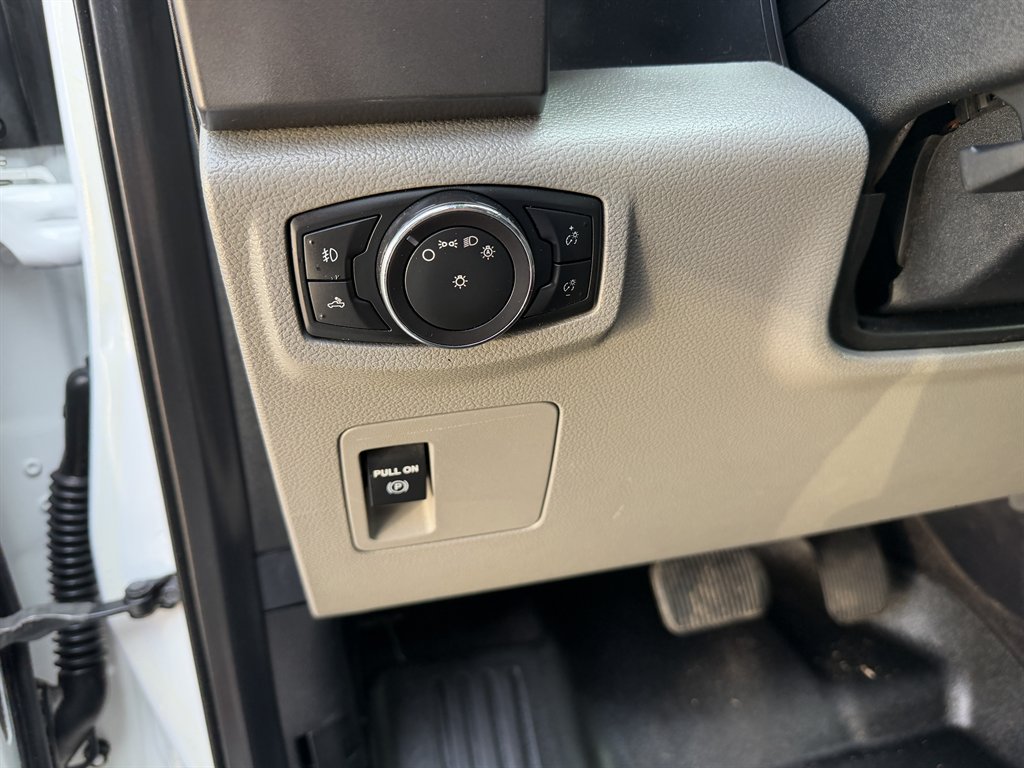 2016 Ford F-150 - $21,995