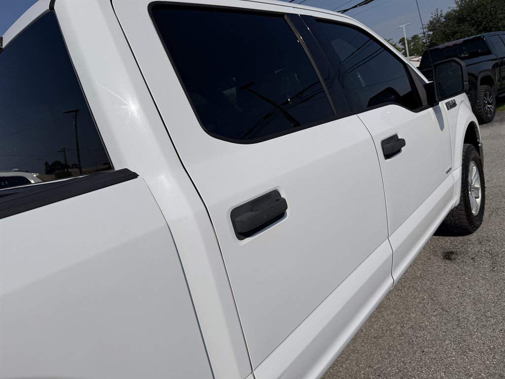 2016 Ford F-150 - $21,995