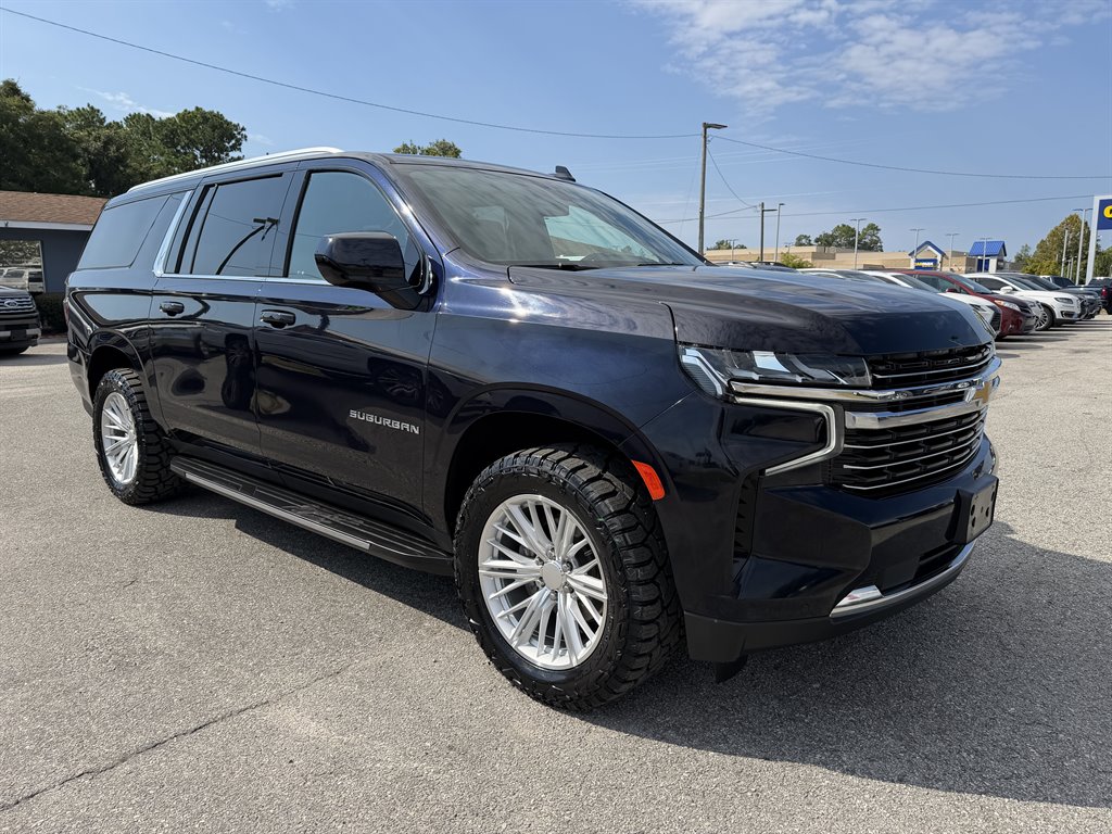 2022 Chevrolet Suburban - $39,995