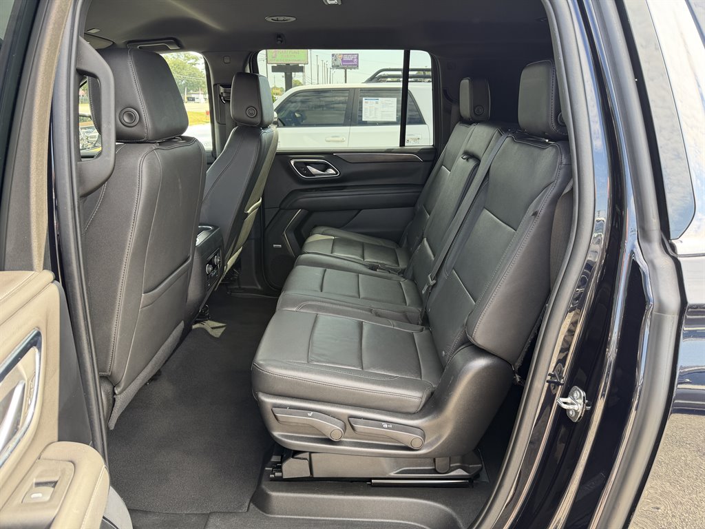 2022 Chevrolet Suburban - $39,995