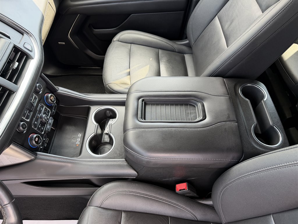 2022 Chevrolet Suburban - $39,995