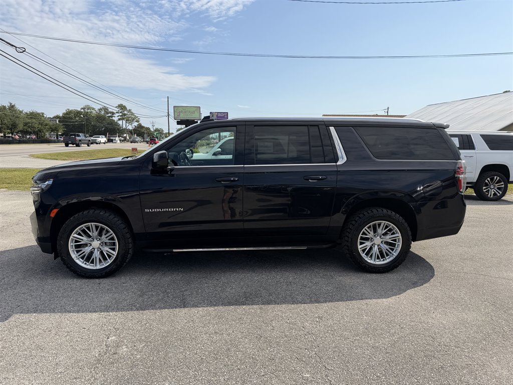 2022 Chevrolet Suburban - $39,995