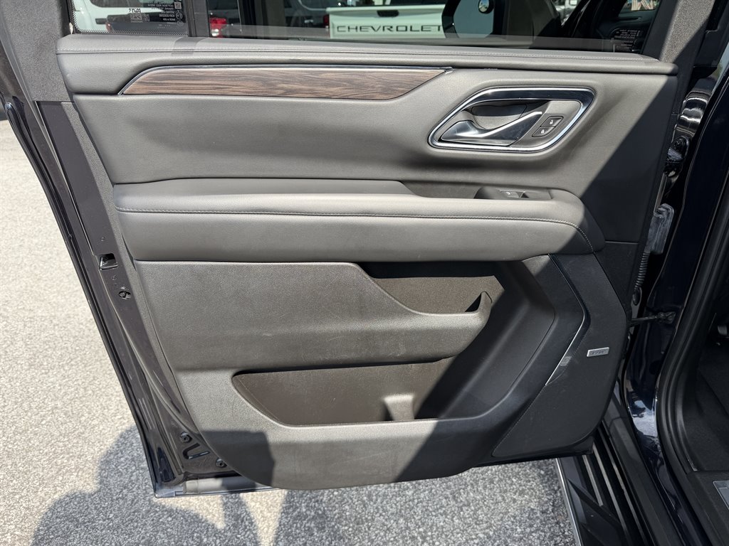 2022 Chevrolet Suburban - $39,995