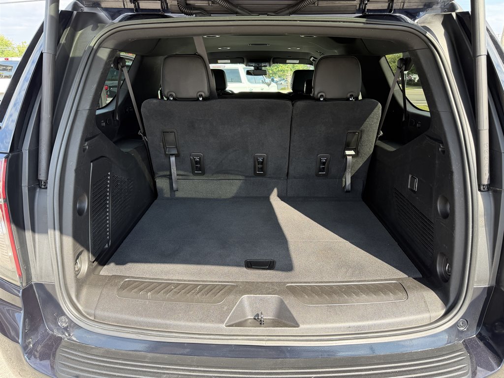 2022 Chevrolet Suburban - $39,995