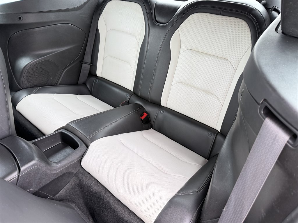2019 Chevrolet Camaro - $18,995