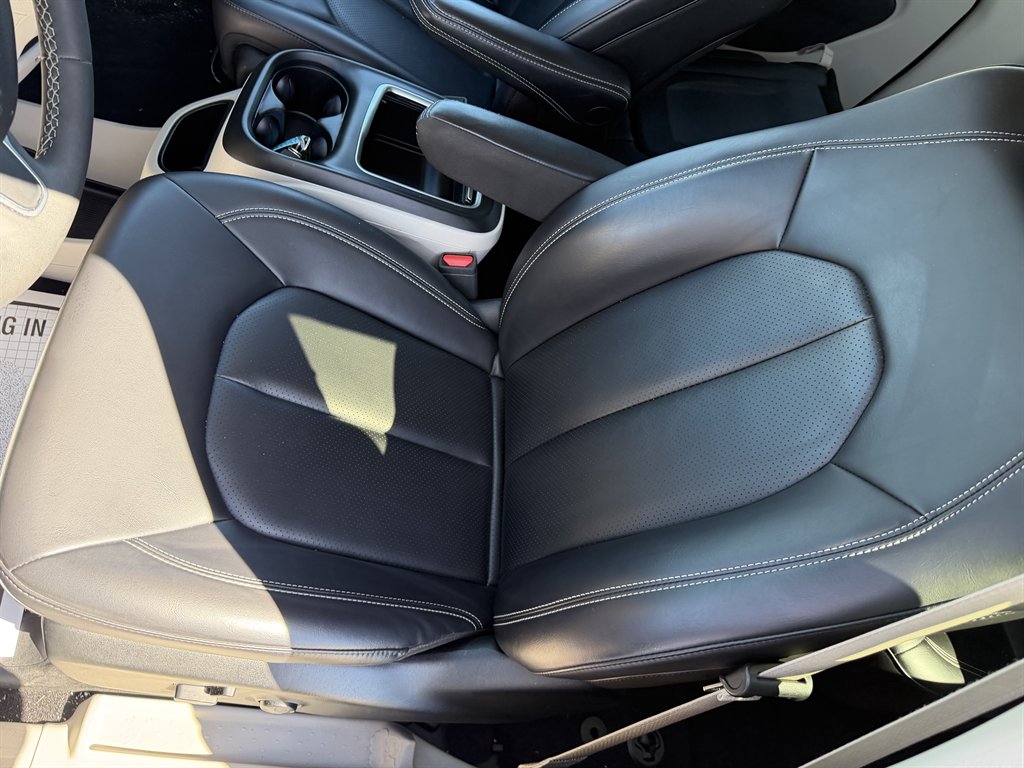 2023 Chrysler Pacifica - $22,995
