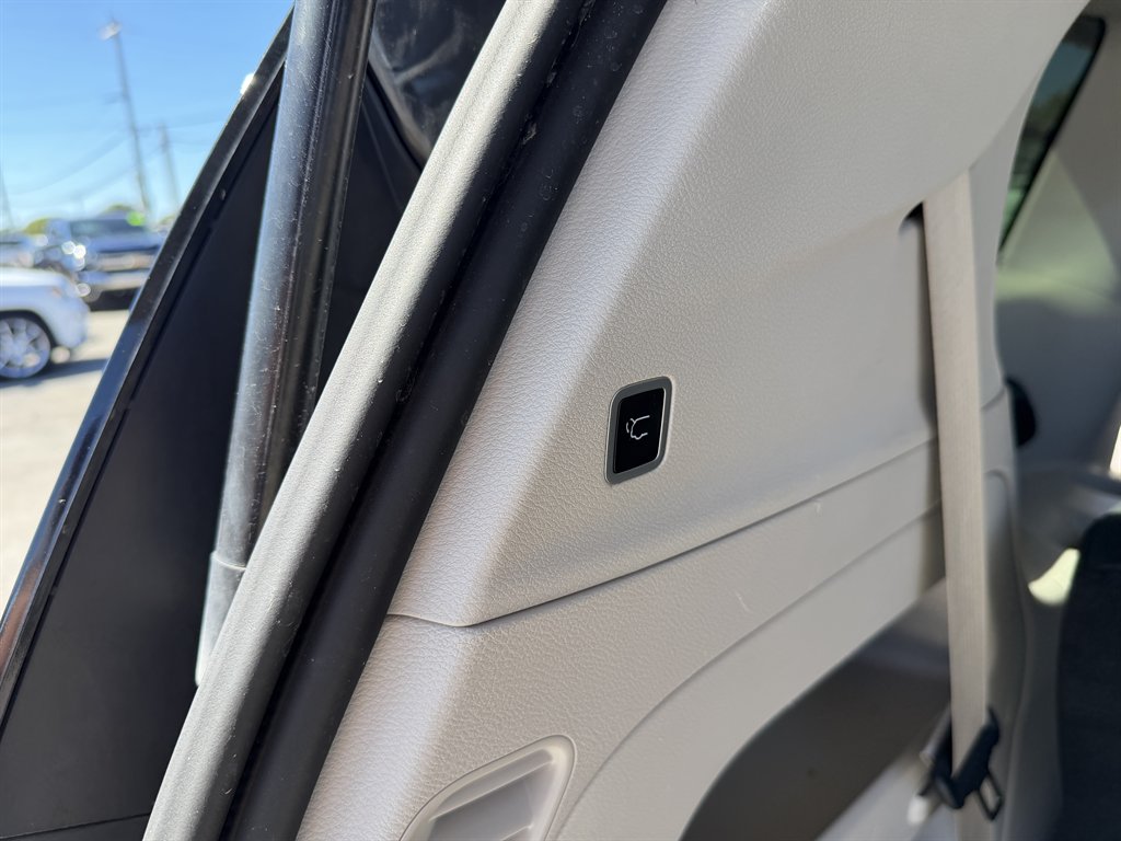2023 Chrysler Pacifica - $22,995