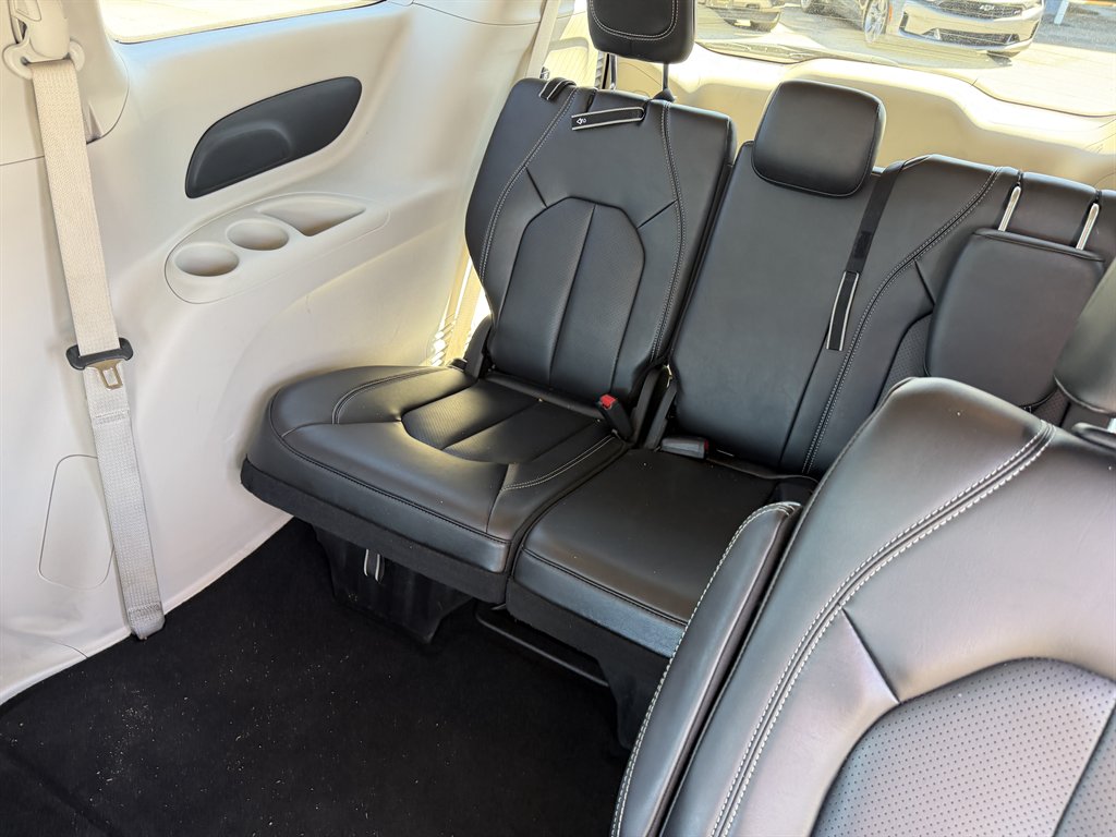 2023 Chrysler Pacifica - $22,995