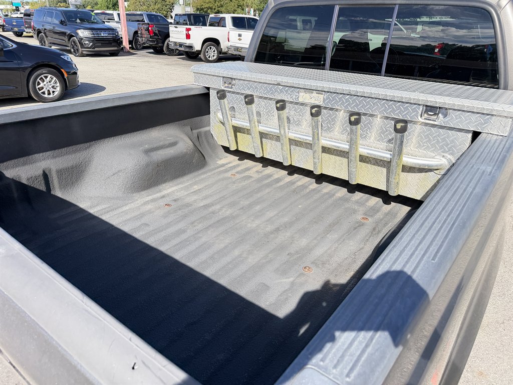 2005 Ford F-250 - $9,995
