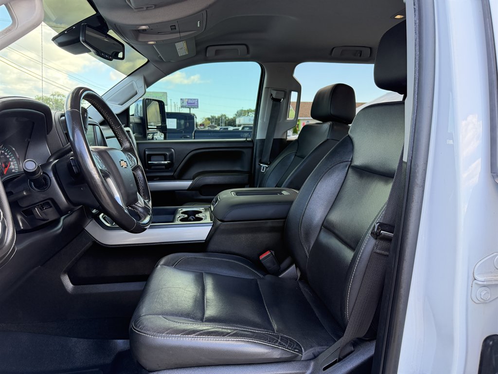 2018 Chevrolet Silverado - $32,995