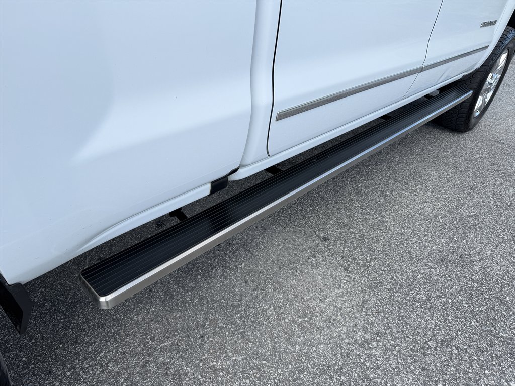 2018 Chevrolet Silverado - $32,995