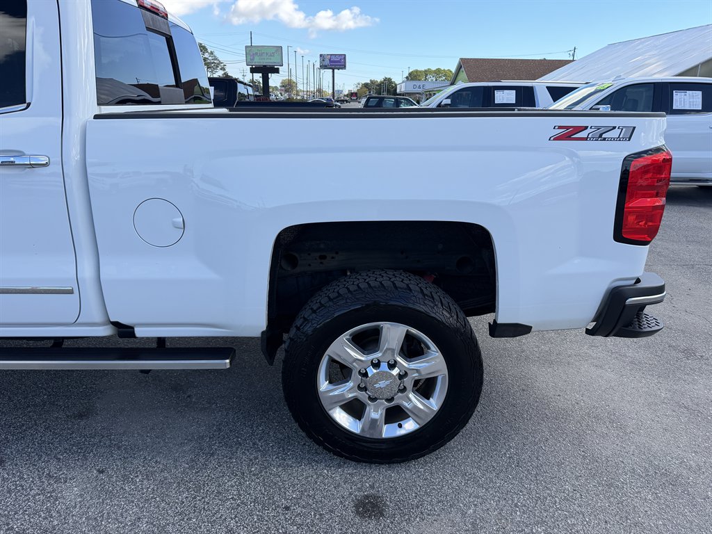 2018 Chevrolet Silverado - $32,995