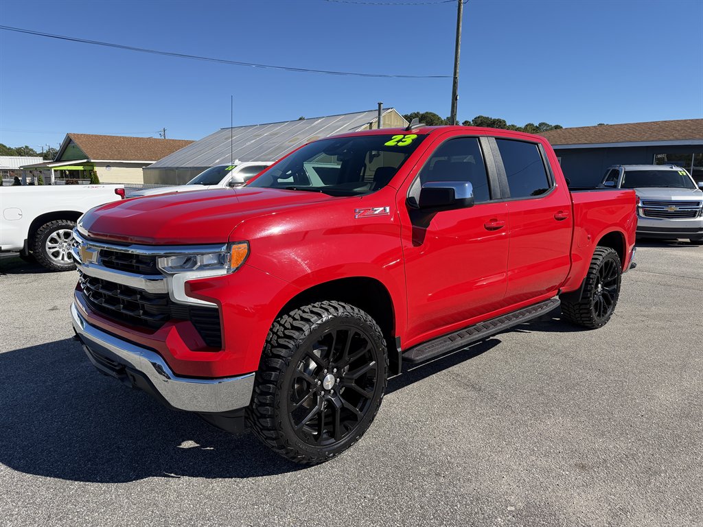2023 Chevrolet Silverado - $37,995