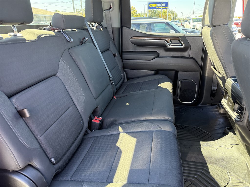 2023 Chevrolet Silverado - $37,995