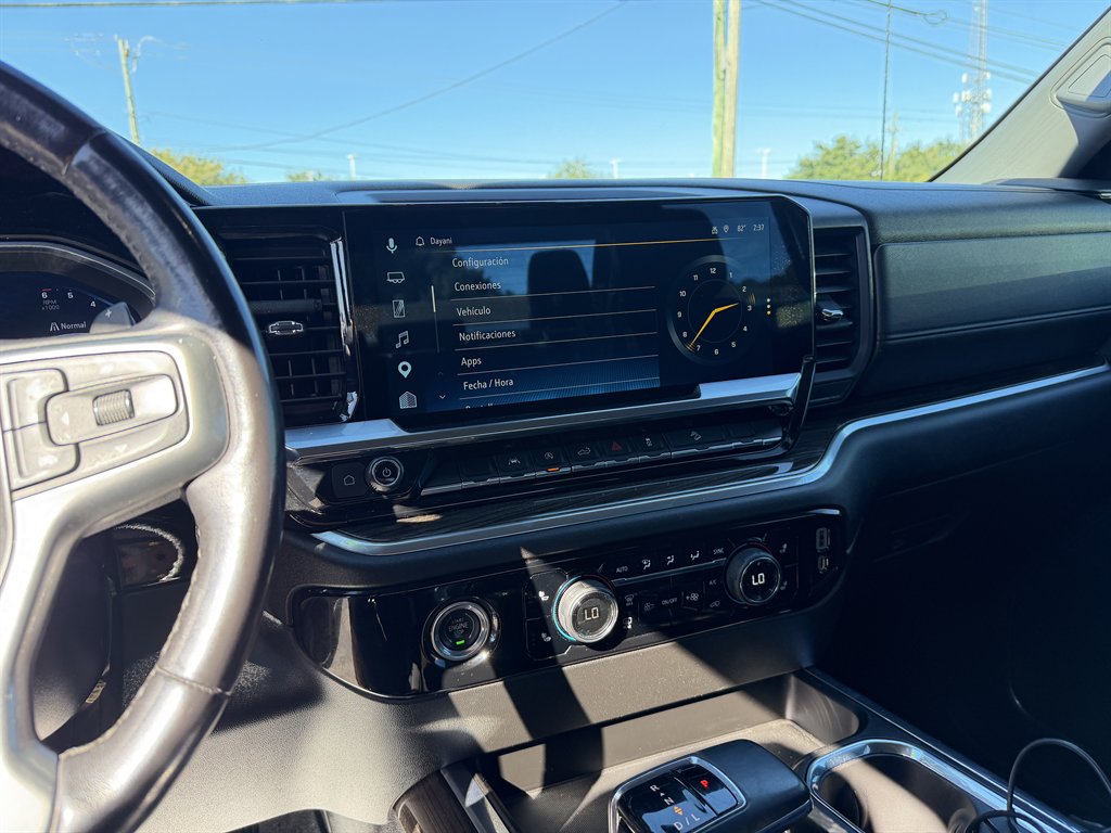 2023 Chevrolet Silverado - $37,995