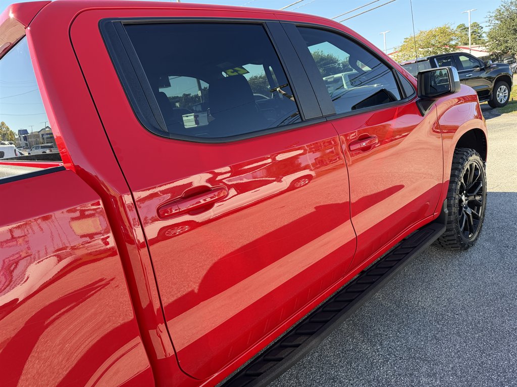 2023 Chevrolet Silverado - $37,995