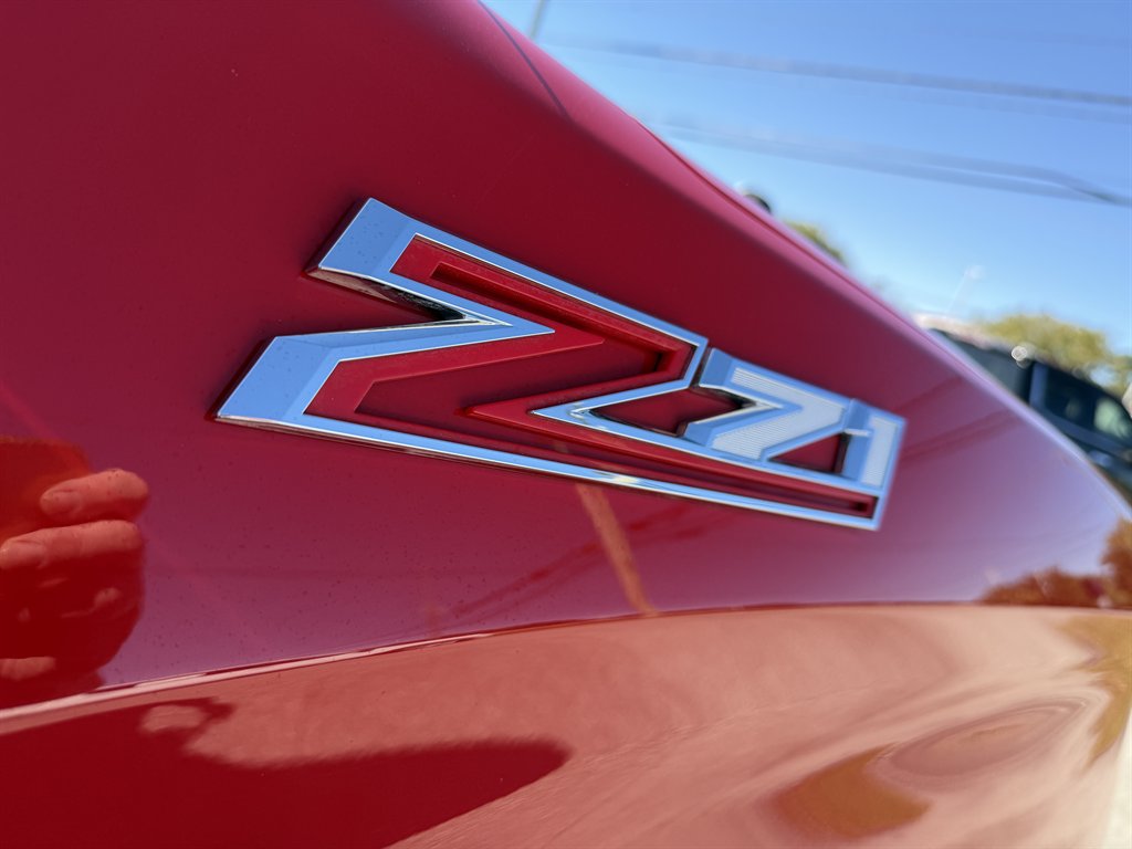 2023 Chevrolet Silverado - $37,995