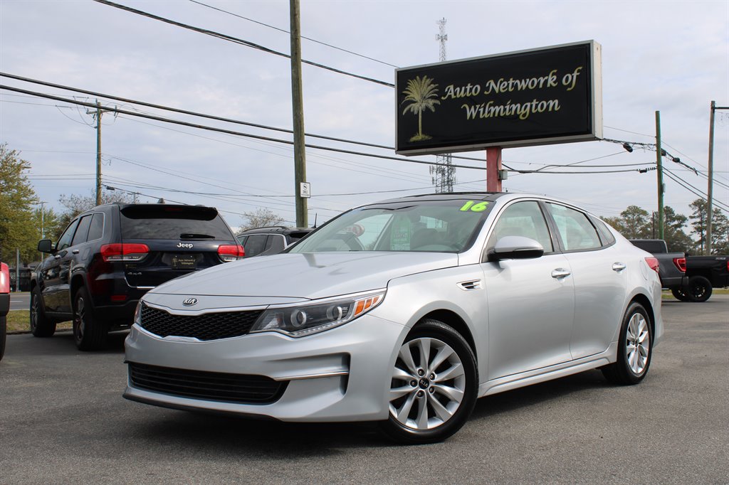 2016 Kia Optima EX photo