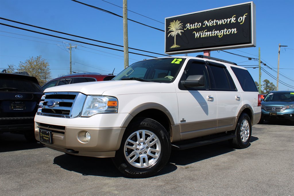 The 2012 Ford Expedition XLT photos