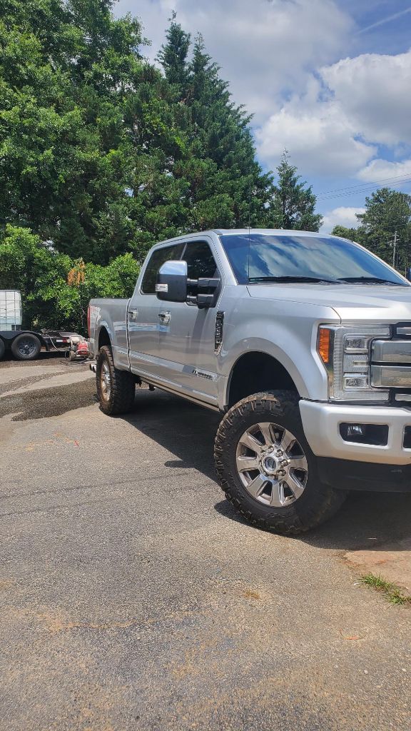 2017 Ford F250 - $39,500