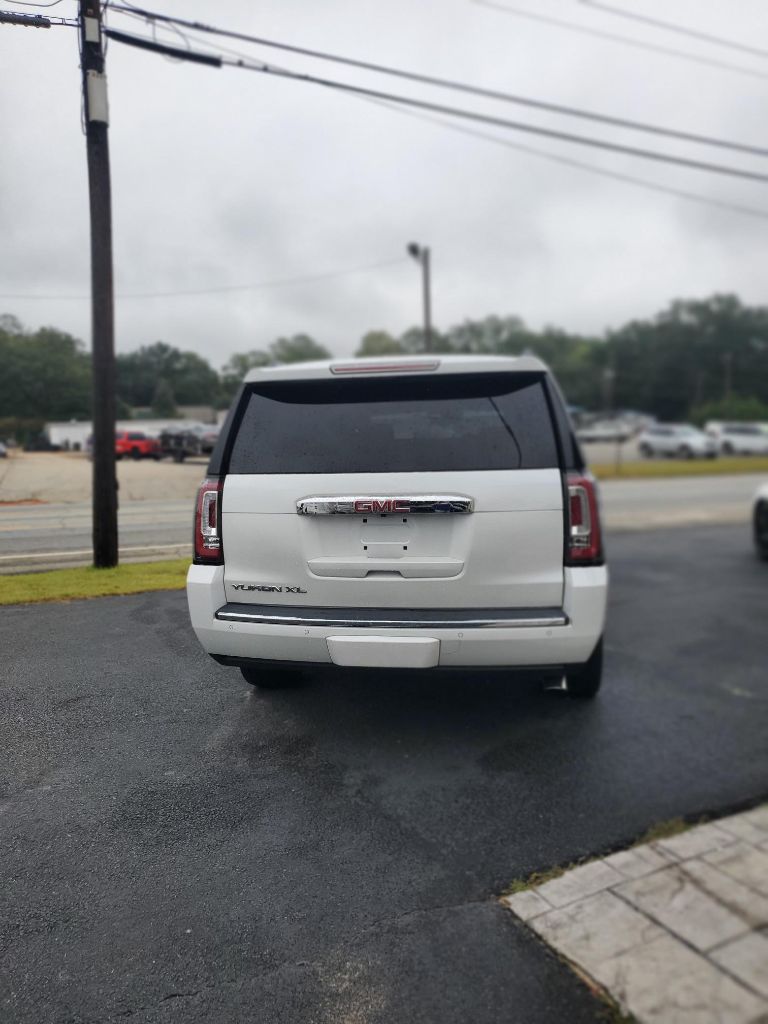 2016 GMC Yukon - $25,000