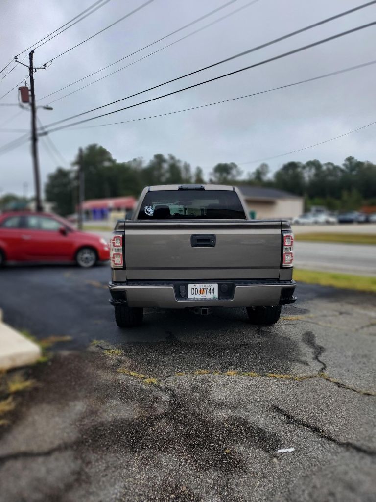 2017 Chevrolet Silverado 1500 - $19,500