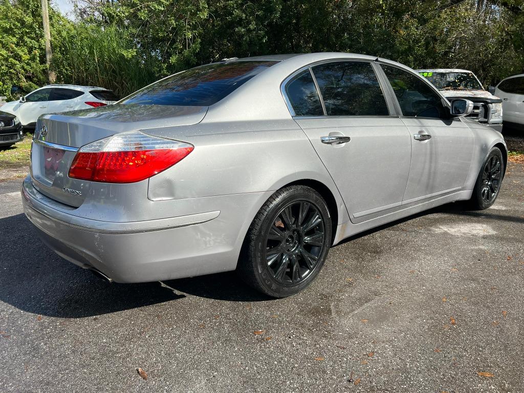 2009 Hyundai Genesis - $3,950