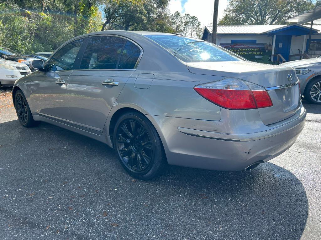 2009 Hyundai Genesis - $3,950