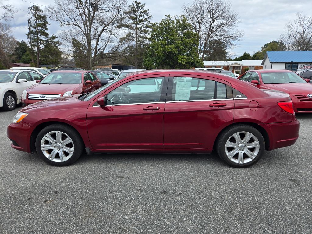 2013 Chrysler 200