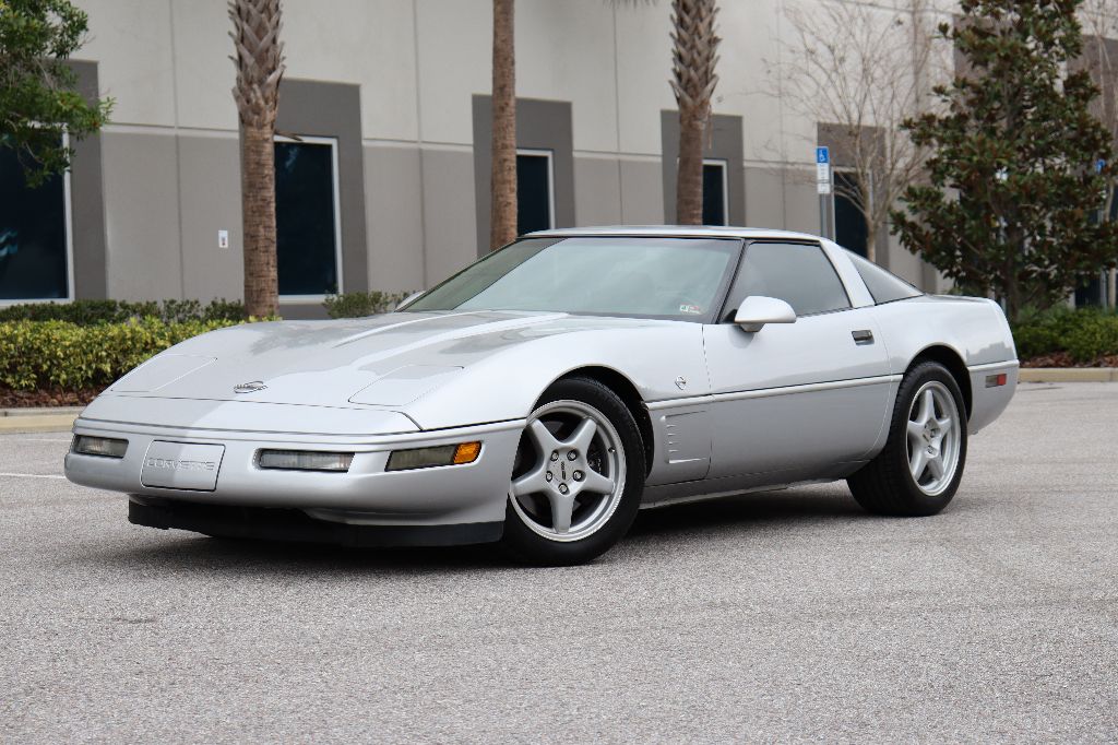 1996 CHEVROLET Corvette Coupe - $15,850