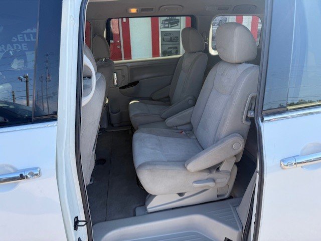 2011 Nissan Quest - $7,888
