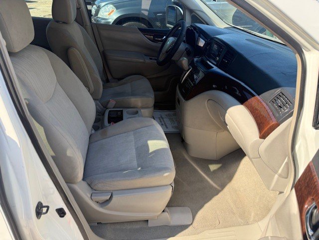 2011 Nissan Quest - $7,888