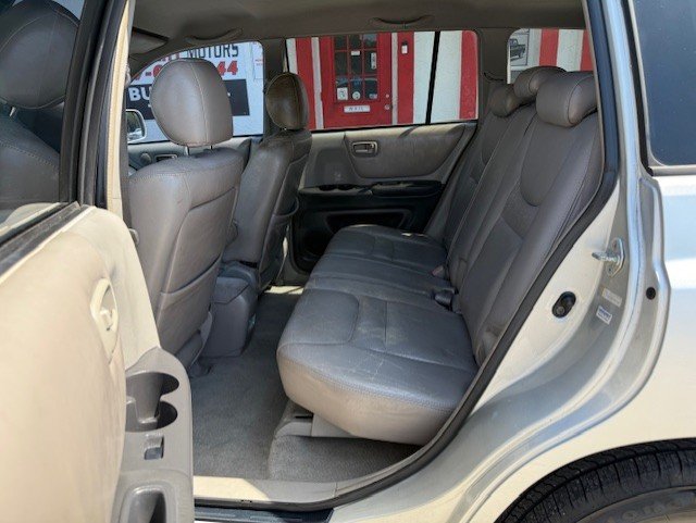 2001 Toyota Highlander - $3,888