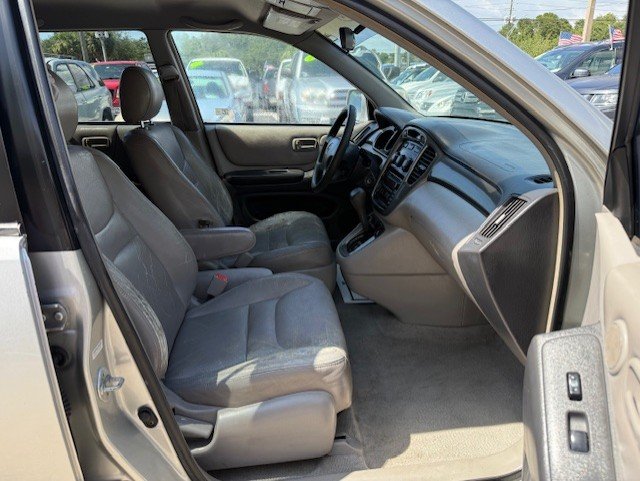 2001 Toyota Highlander - $3,888
