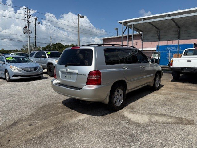 2001 Toyota Highlander - $3,888
