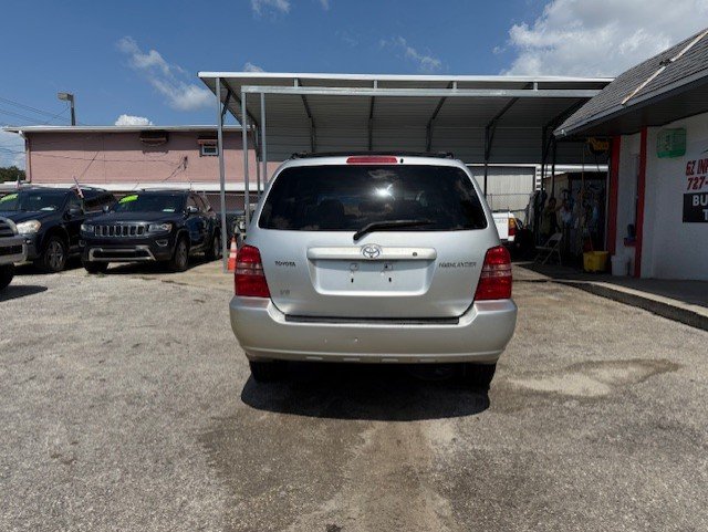 2001 Toyota Highlander - $3,888