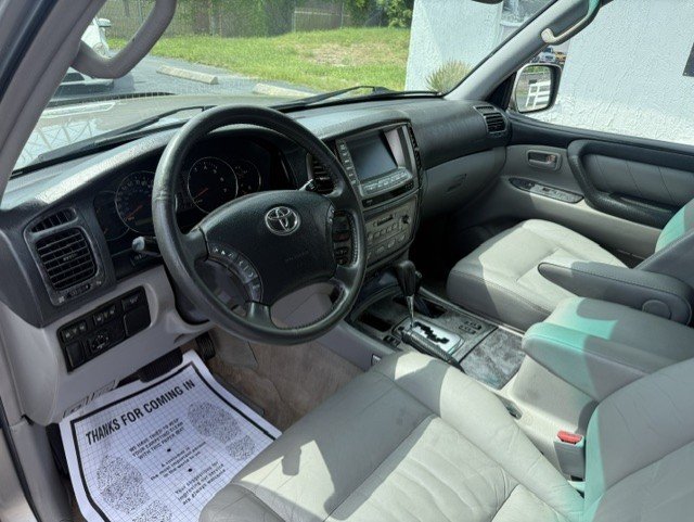 2004 Toyota Land Cruiser - $11,888