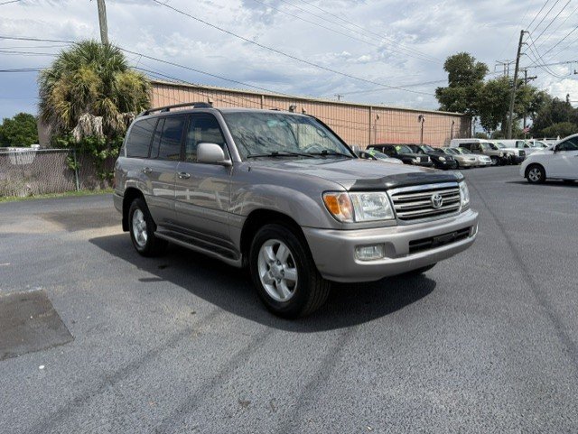 2004 Toyota Land Cruiser - $11,888