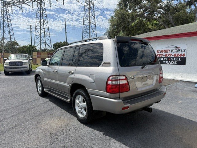 2004 Toyota Land Cruiser - $11,888