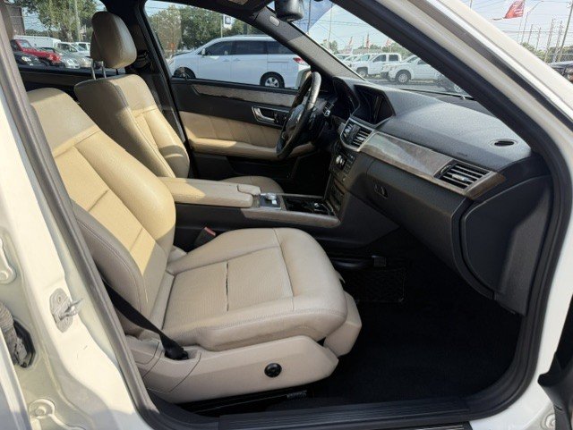 2010 Mercedes-Benz E-Class - $3,888