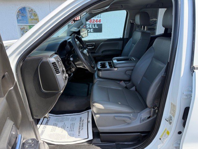 2019 Chevrolet Silverado Ld - $14,888
