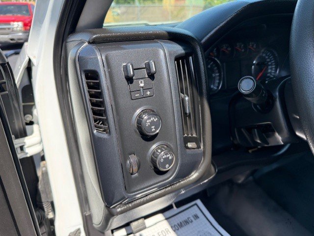 2019 Chevrolet Silverado Ld - $14,888