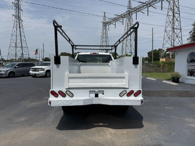2005 GMC Sierra 2500 - $8,888