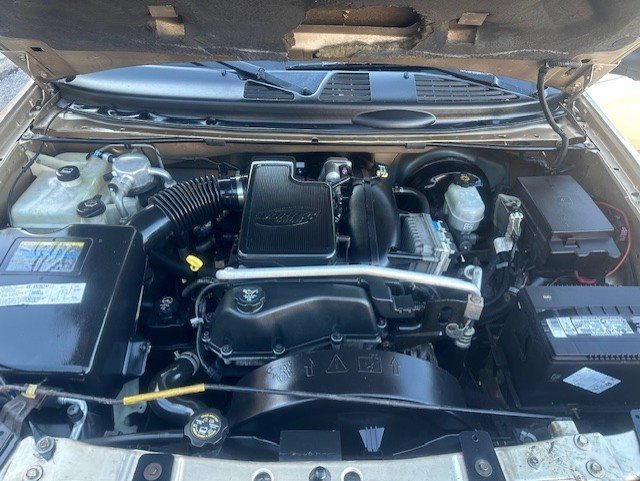 2004 Chevrolet SLX LS photo