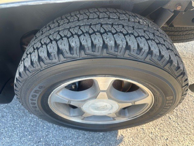 2004 Chevrolet SLX LS photo