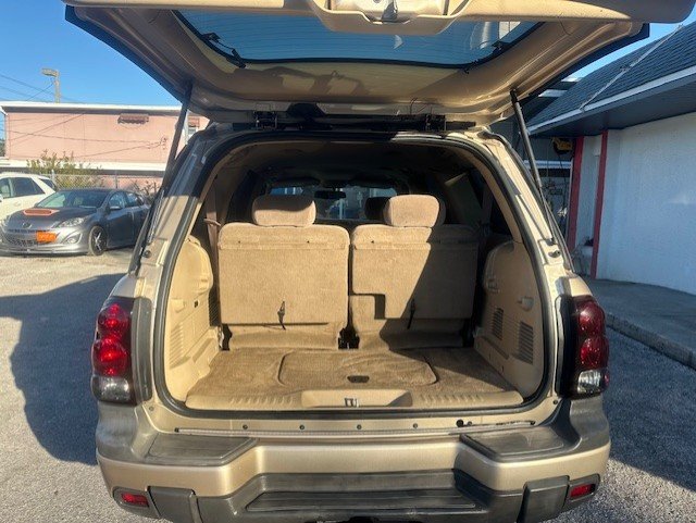 2004 Chevrolet SLX LS photo