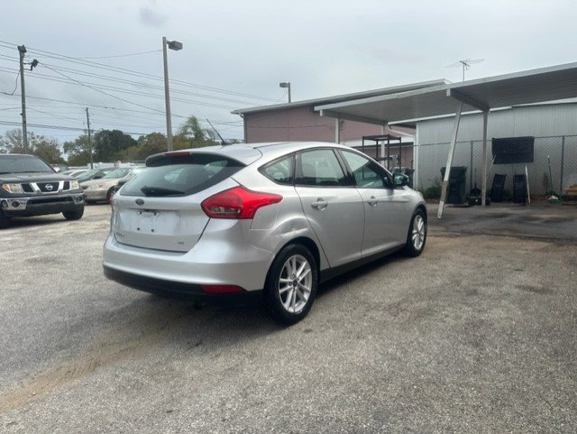 2017 Ford Focus SE photo