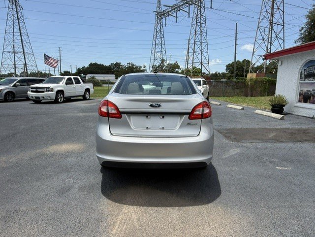 2013 Ford Fiesta - $5,888